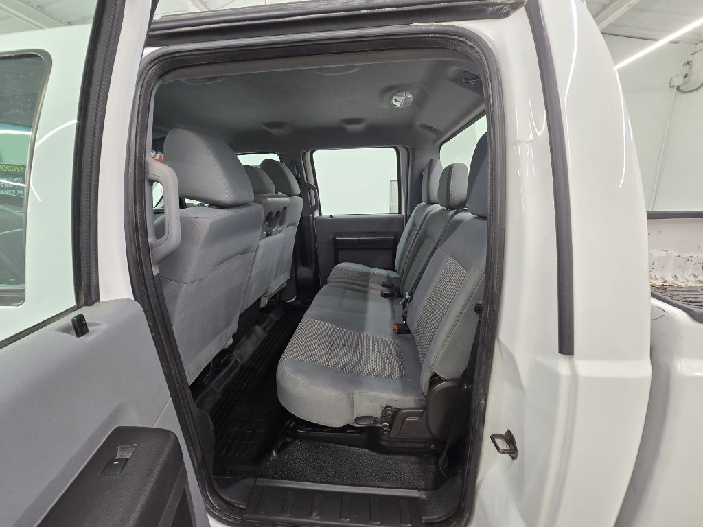 Ford F-250 SD XLT Crew Cab Long Bed 4WD 2016 Ford F-250 SD XLT Crew Cab Long Bed 4WD 2016