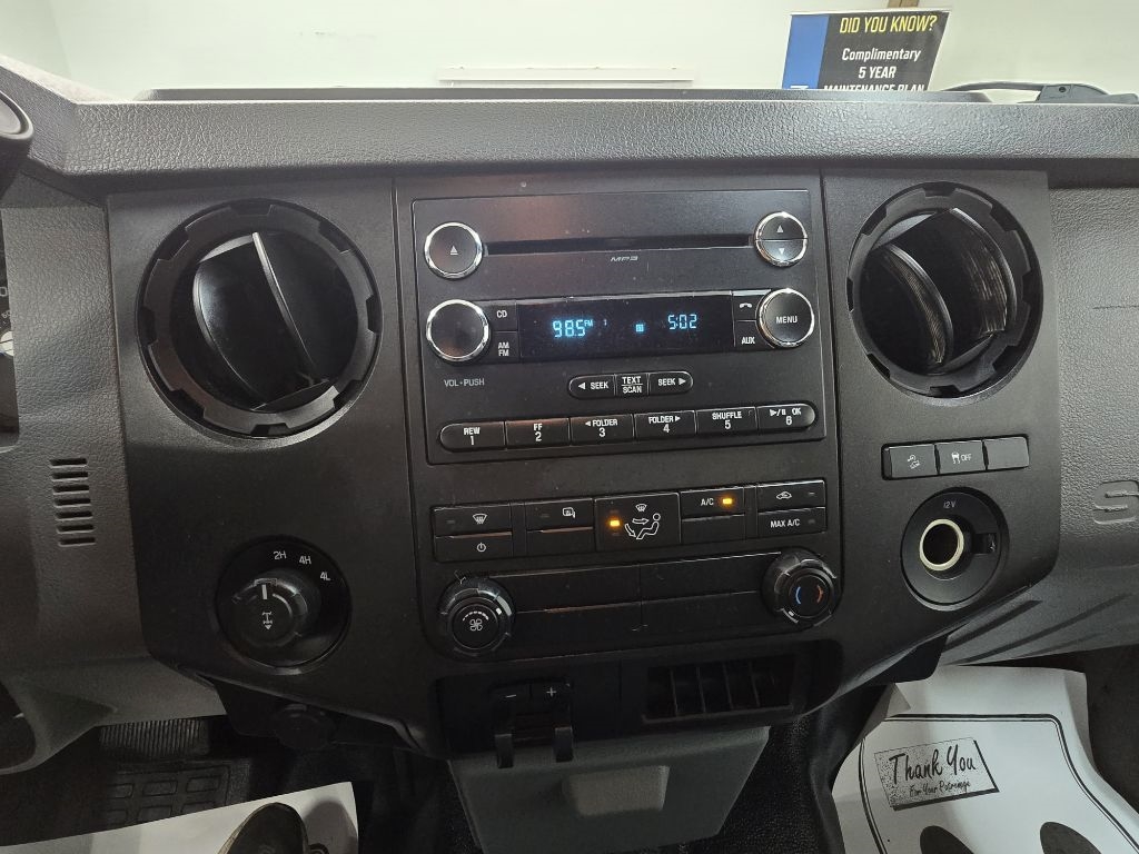 Ford F-250 SD XLT Crew Cab Long Bed 4WD 2016 Ford F-250 SD XLT Crew Cab Long Bed 4WD 2016