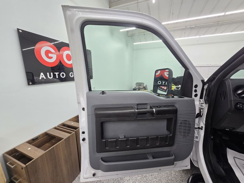 Ford F-250 SD XLT Crew Cab Long Bed 4WD 2016 Ford F-250 SD XLT Crew Cab Long Bed 4WD 2016