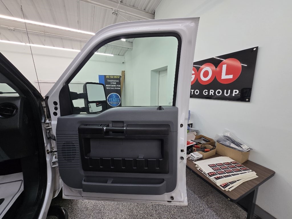 Ford F-250 SD XLT Crew Cab Long Bed 4WD 2016 Ford F-250 SD XLT Crew Cab Long Bed 4WD 2016