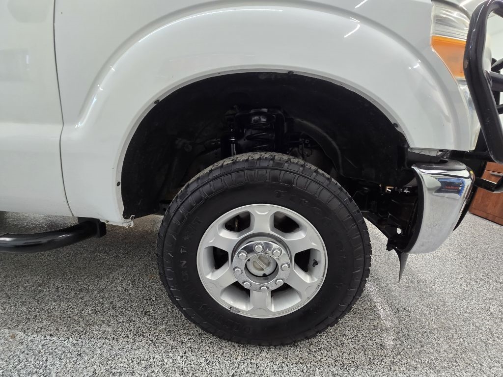 Ford F-250 SD XLT Crew Cab Long Bed 4WD 2016 Ford F-250 SD XLT Crew Cab Long Bed 4WD 2016