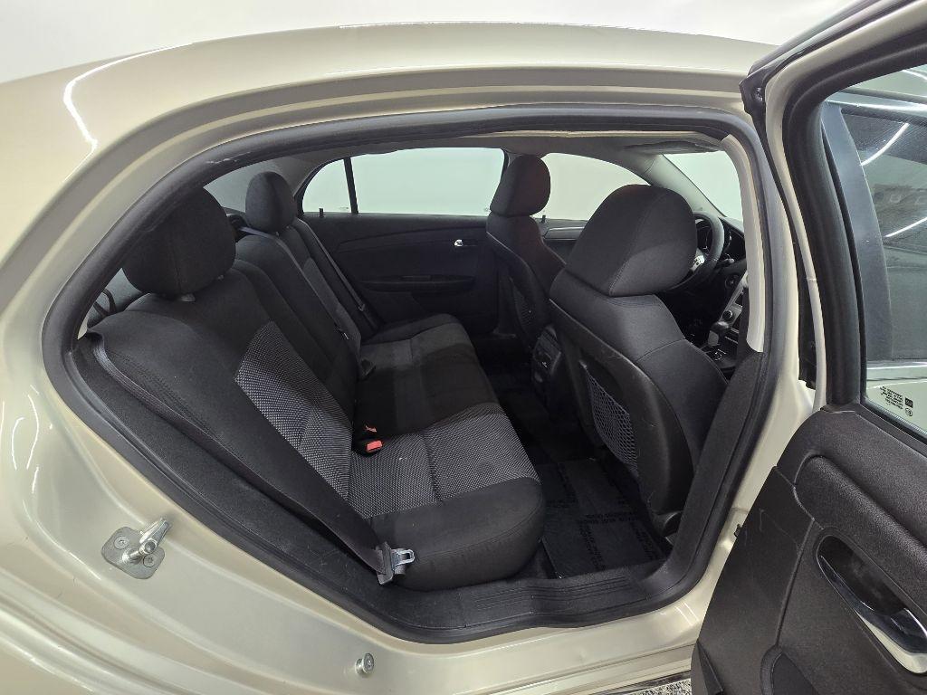 Chevrolet Malibu 1LT 2012