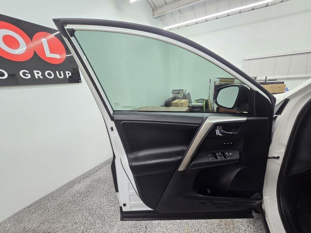 Toyota RAV4 Limited FWD 2015