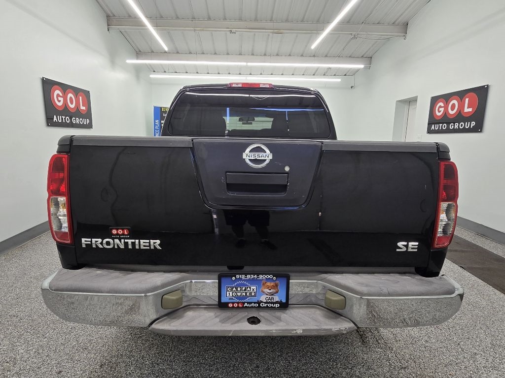 Nissan Frontier LE Crew Cab 2WD 2009