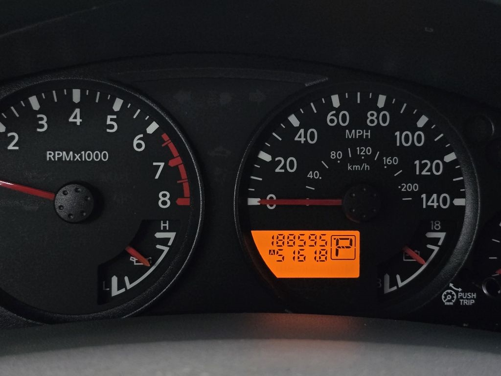 Nissan Frontier LE Crew Cab 2WD 2009