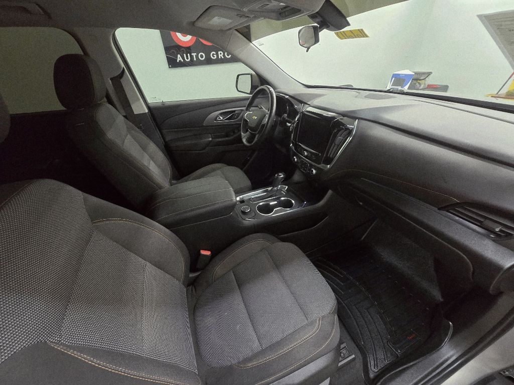 2018 Chevrolet Traverse Cloth photo 15