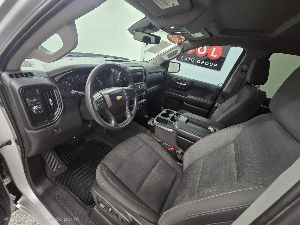 Chevrolet Silverado 1500 Custom Crew Cab 2WD 2022