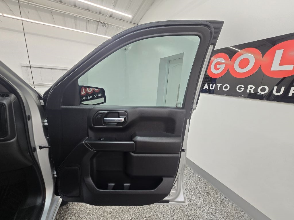 Chevrolet Silverado 1500 Custom Crew Cab 2WD 2022