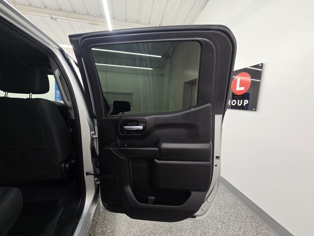 Chevrolet Silverado 1500 Custom Crew Cab 2WD 2022