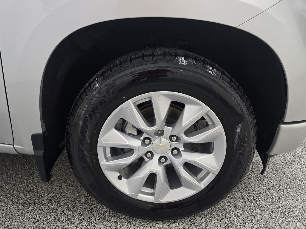 Chevrolet Silverado 1500 Custom Crew Cab 2WD 2022