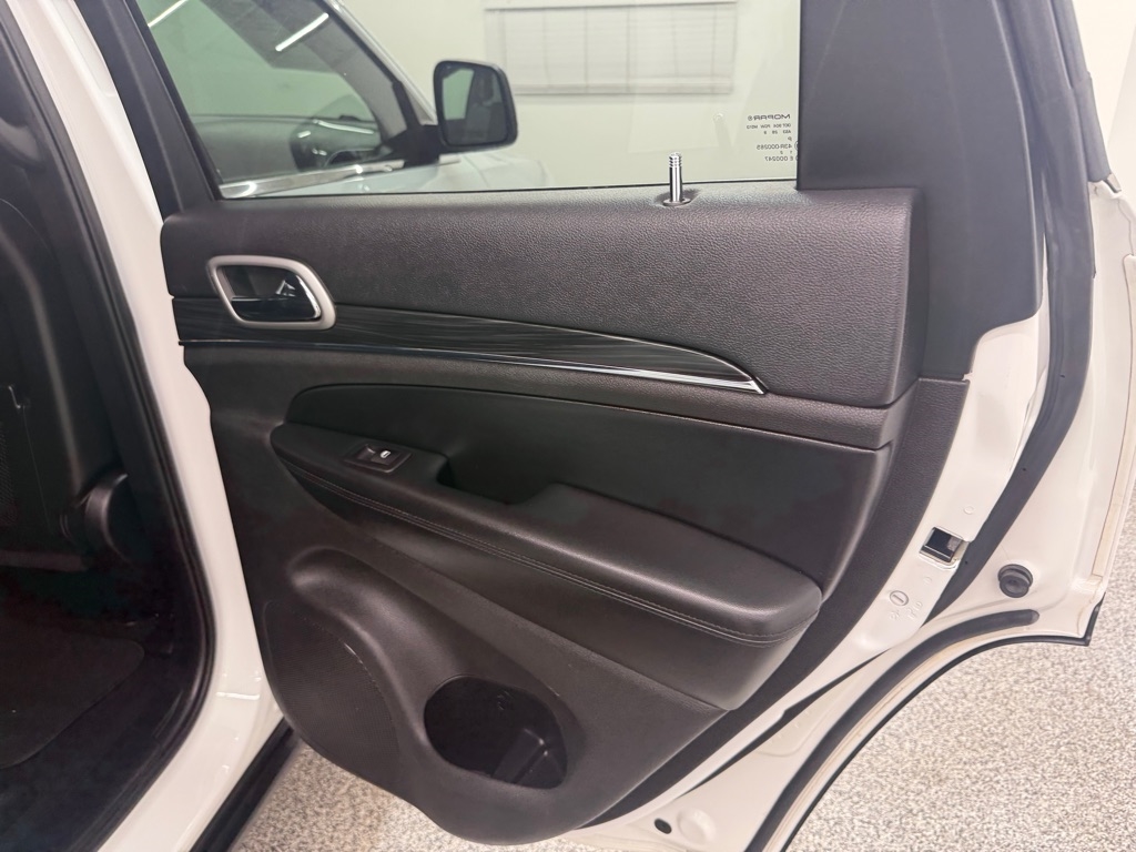 Jeep Grand Cherokee Limited 2WD 2019 Jeep Grand Cherokee Limited 2WD 2019