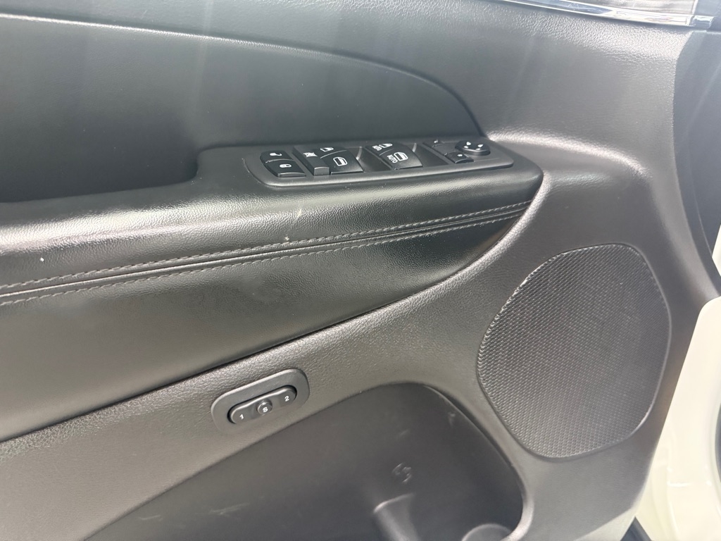 Jeep Grand Cherokee Limited 2WD 2019 Jeep Grand Cherokee Limited 2WD 2019