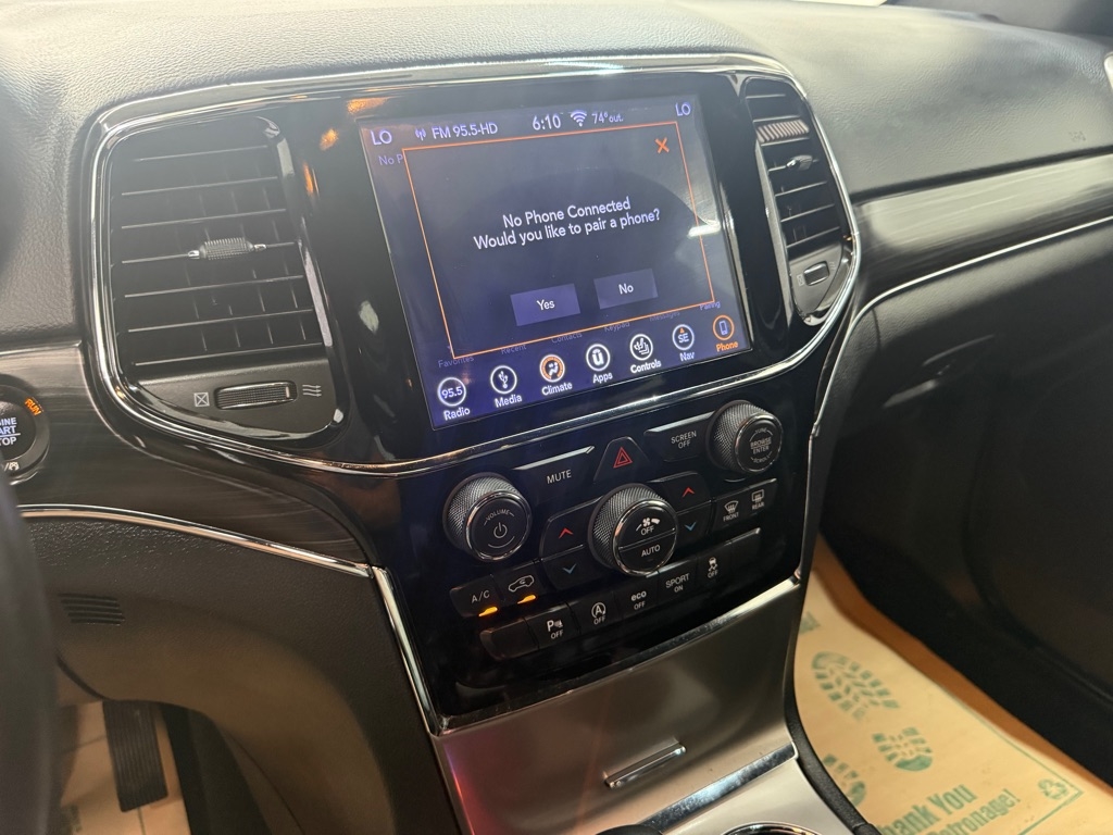 Jeep Grand Cherokee Limited 2WD 2019 Jeep Grand Cherokee Limited 2WD 2019