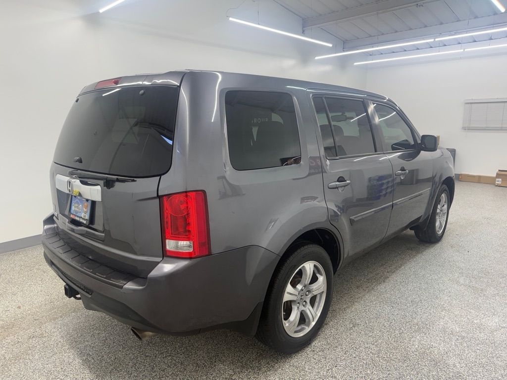 Honda Pilot EX-L 2WD 5-Spd AT with Navigation 2014 Honda Pilot EX-L 2WD 5-Spd AT with Navigation 2014