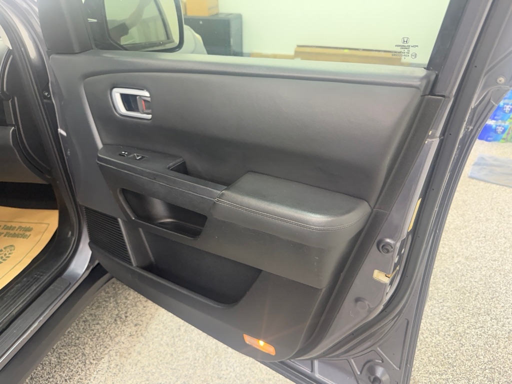 Honda Pilot EX-L 2WD 5-Spd AT with Navigation 2014 Honda Pilot EX-L 2WD 5-Spd AT with Navigation 2014