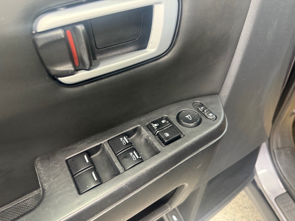 Honda Pilot EX-L 2WD 5-Spd AT with Navigation 2014 Honda Pilot EX-L 2WD 5-Spd AT with Navigation 2014