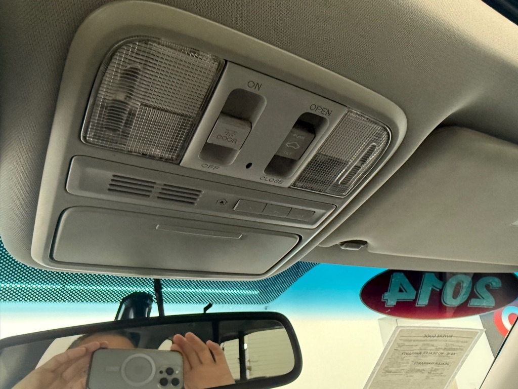 Honda Pilot EX-L 2WD 5-Spd AT with Navigation 2014 Honda Pilot EX-L 2WD 5-Spd AT with Navigation 2014