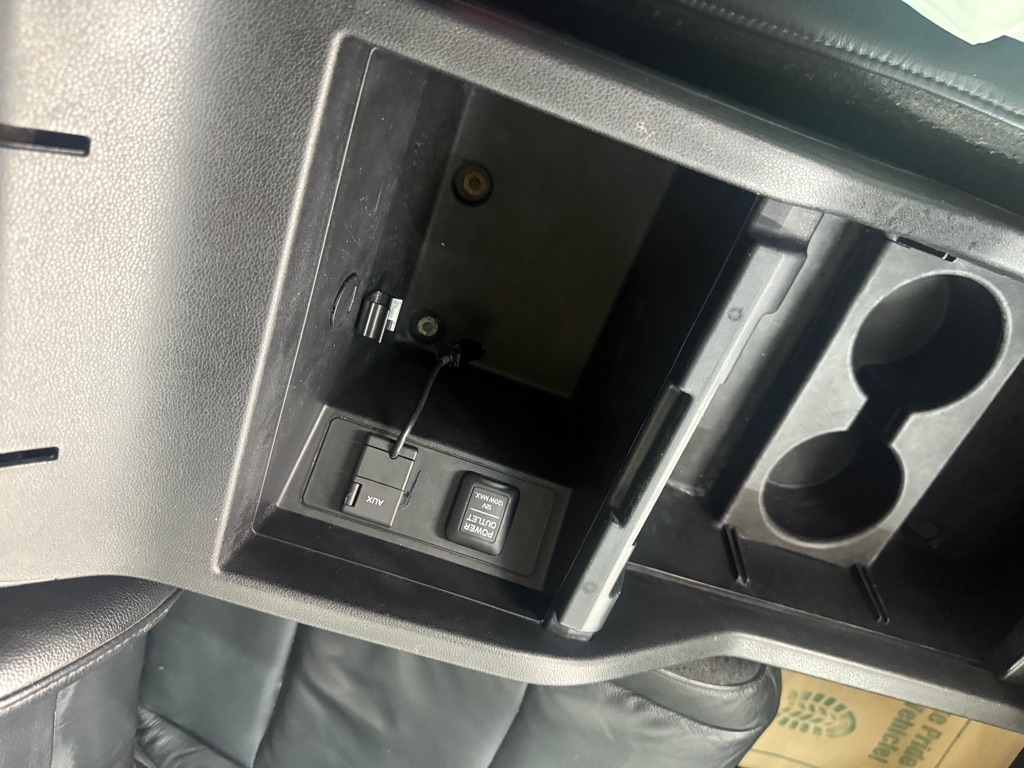 Honda Pilot EX-L 2WD 5-Spd AT with Navigation 2014 Honda Pilot EX-L 2WD 5-Spd AT with Navigation 2014