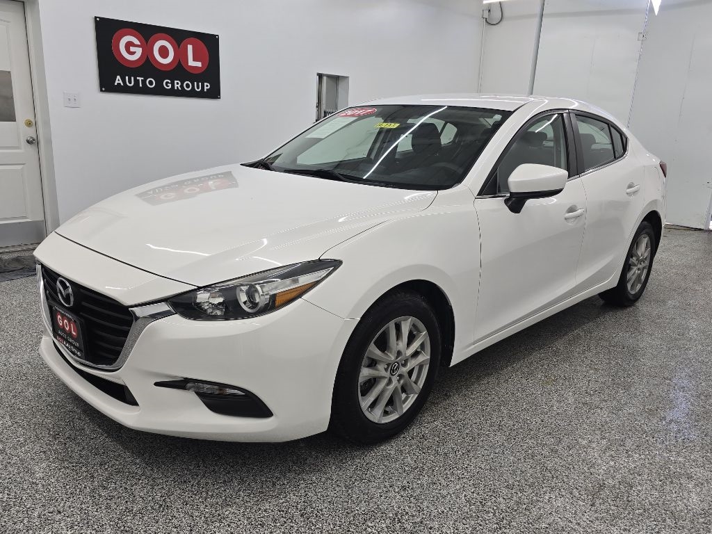 2017 Mazda Mazda3 i Sport photo 3