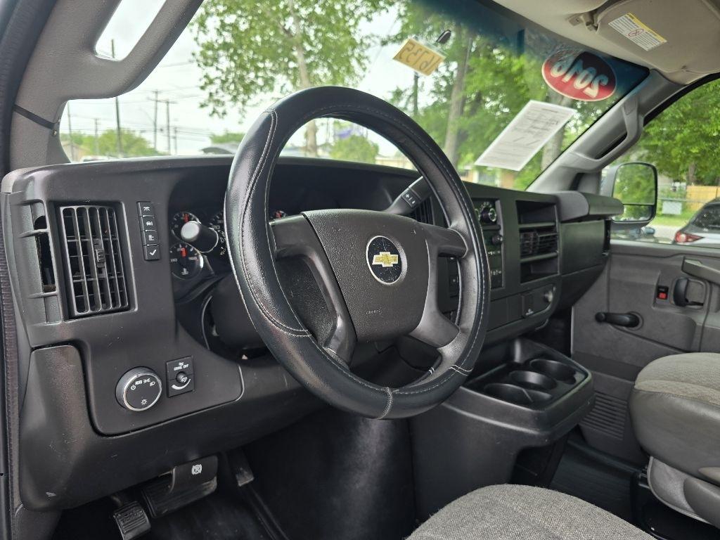 Chevrolet Express G3500 139" 2016