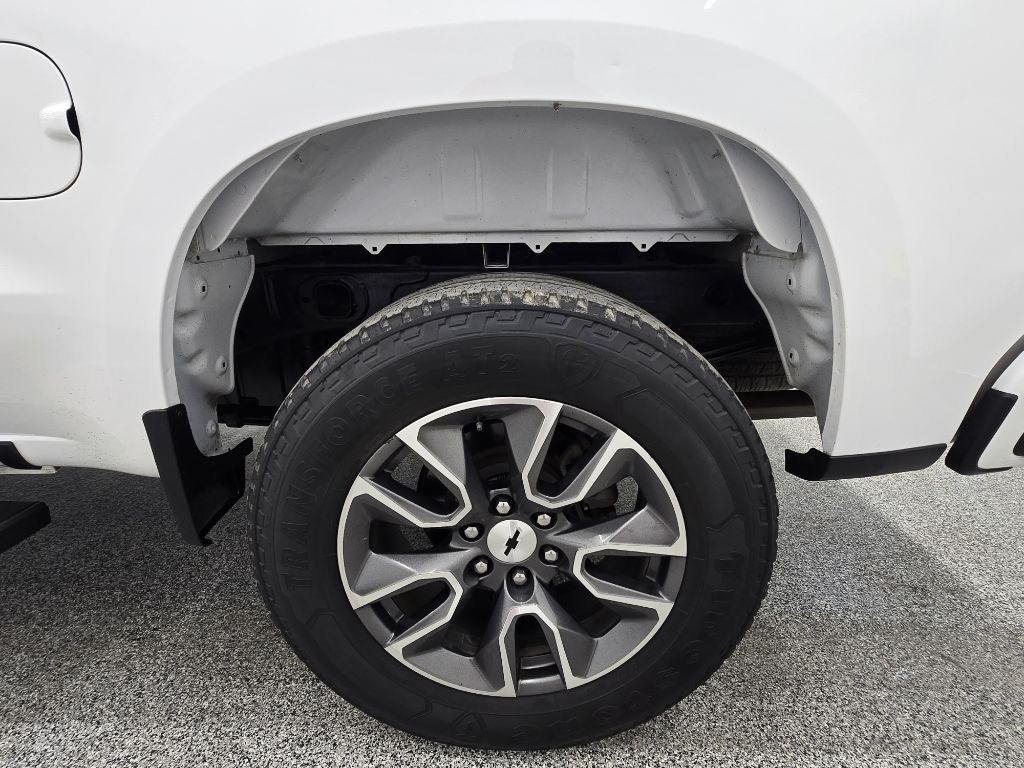 Chevrolet Silverado 1500 RST Crew Cab Long Box 4WD 2020 Chevrolet Silverado 1500 RST Crew Cab Long Box 4WD 2020