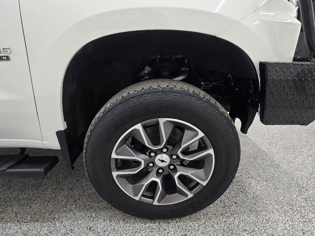 Chevrolet Silverado 1500 RST Crew Cab Long Box 4WD 2020 Chevrolet Silverado 1500 RST Crew Cab Long Box 4WD 2020
