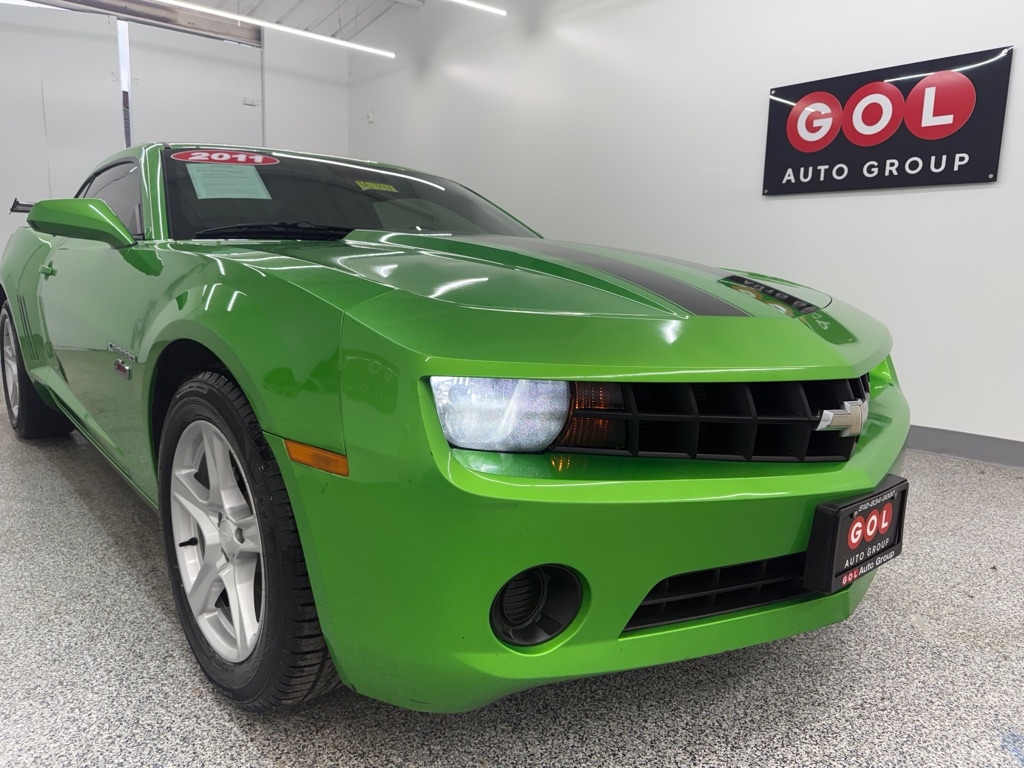 Chevrolet Camaro LS Coupe 2011 Chevrolet Camaro LS Coupe 2011