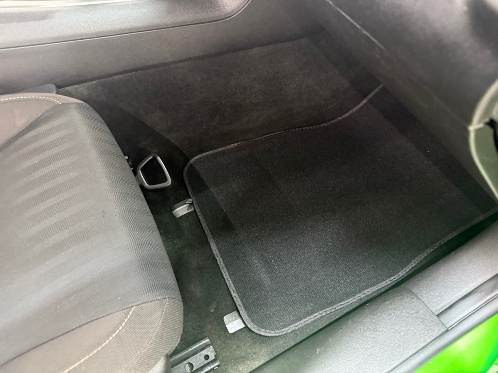 Chevrolet Camaro LS Coupe 2011 Chevrolet Camaro LS Coupe 2011