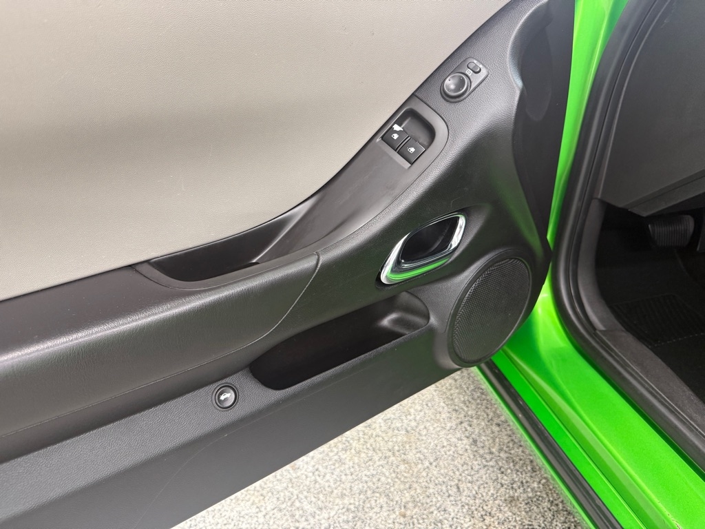 Chevrolet Camaro LS Coupe 2011 Chevrolet Camaro LS Coupe 2011