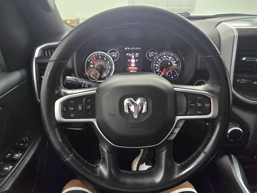 RAM 1500 Big Horn Crew Cab SWB 2WD 2019 RAM 1500 Big Horn Crew Cab SWB 2WD 2019