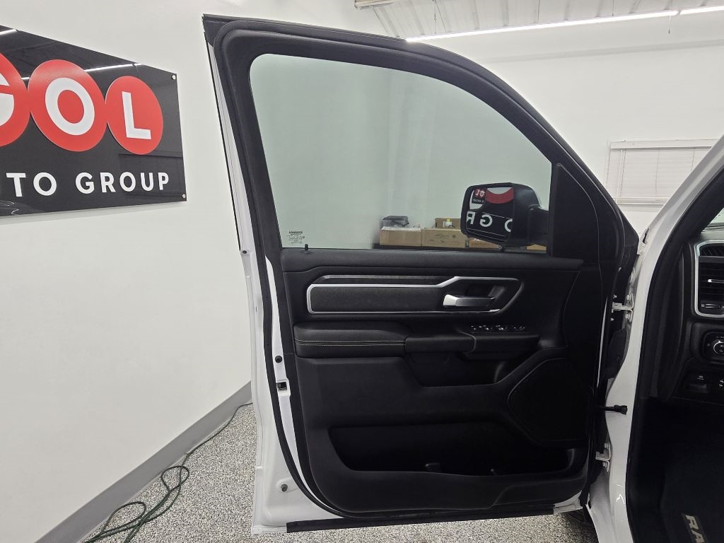 RAM 1500 Big Horn Crew Cab SWB 2WD 2019 RAM 1500 Big Horn Crew Cab SWB 2WD 2019