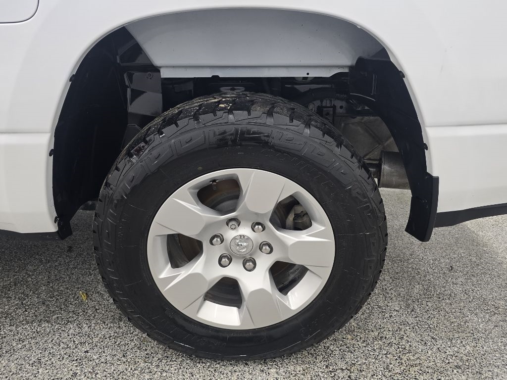 RAM 1500 Big Horn Crew Cab SWB 2WD 2019 RAM 1500 Big Horn Crew Cab SWB 2WD 2019