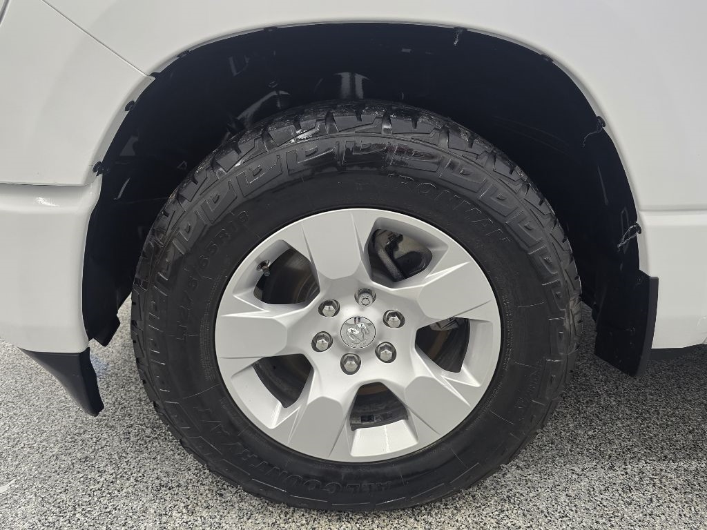 RAM 1500 Big Horn Crew Cab SWB 2WD 2019 RAM 1500 Big Horn Crew Cab SWB 2WD 2019