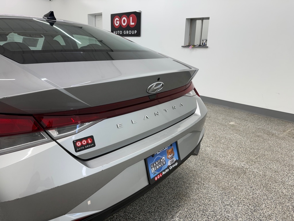 Hyundai Elantra SE 2023 Hyundai Elantra SE 2023