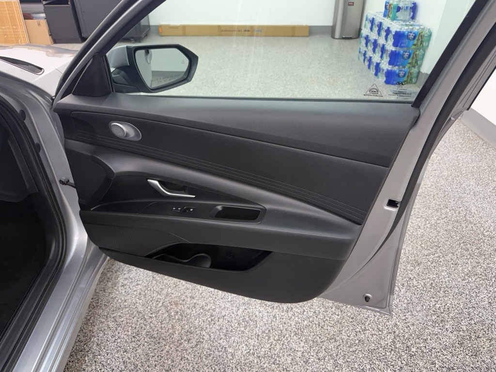 Hyundai Elantra SE 2023 Hyundai Elantra SE 2023