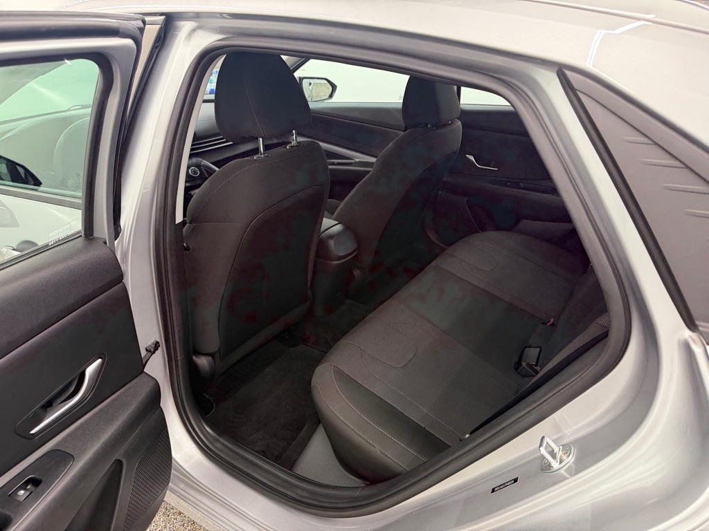 Hyundai Elantra SE 2023 Hyundai Elantra SE 2023