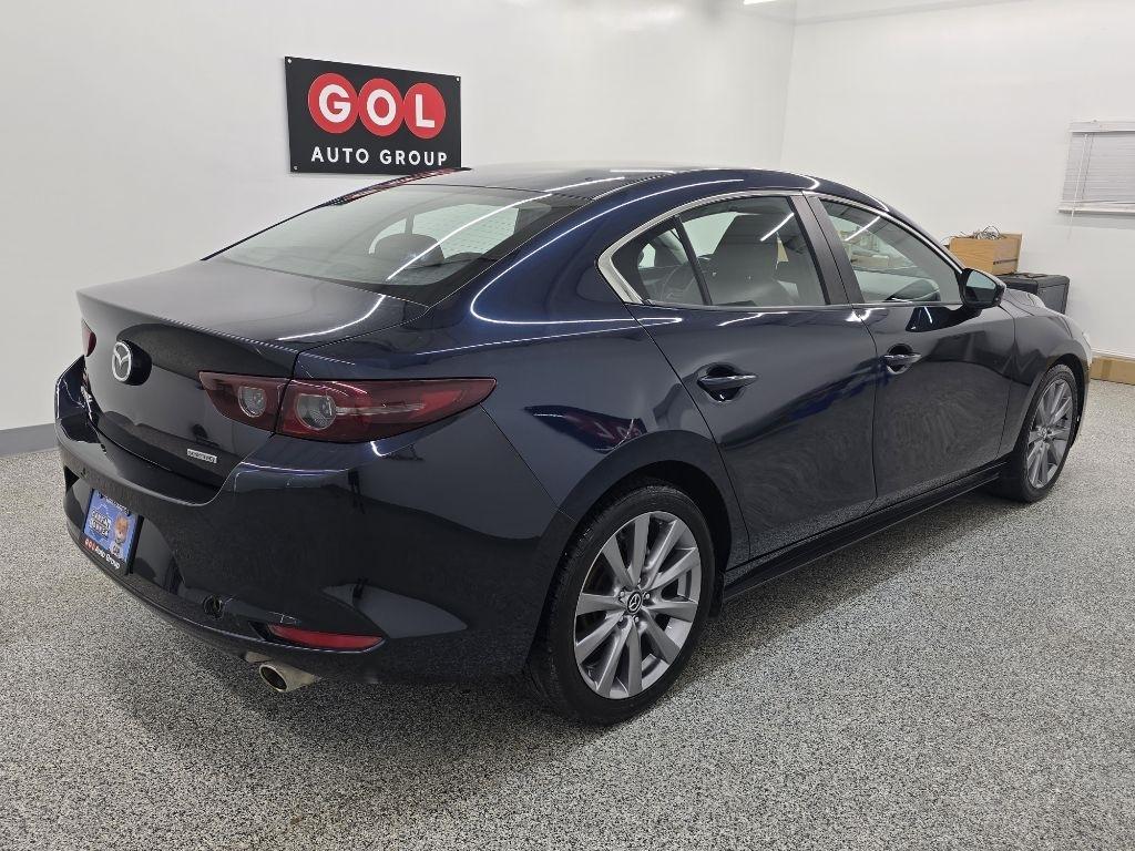 Mazda MAZDA3 Select 2021