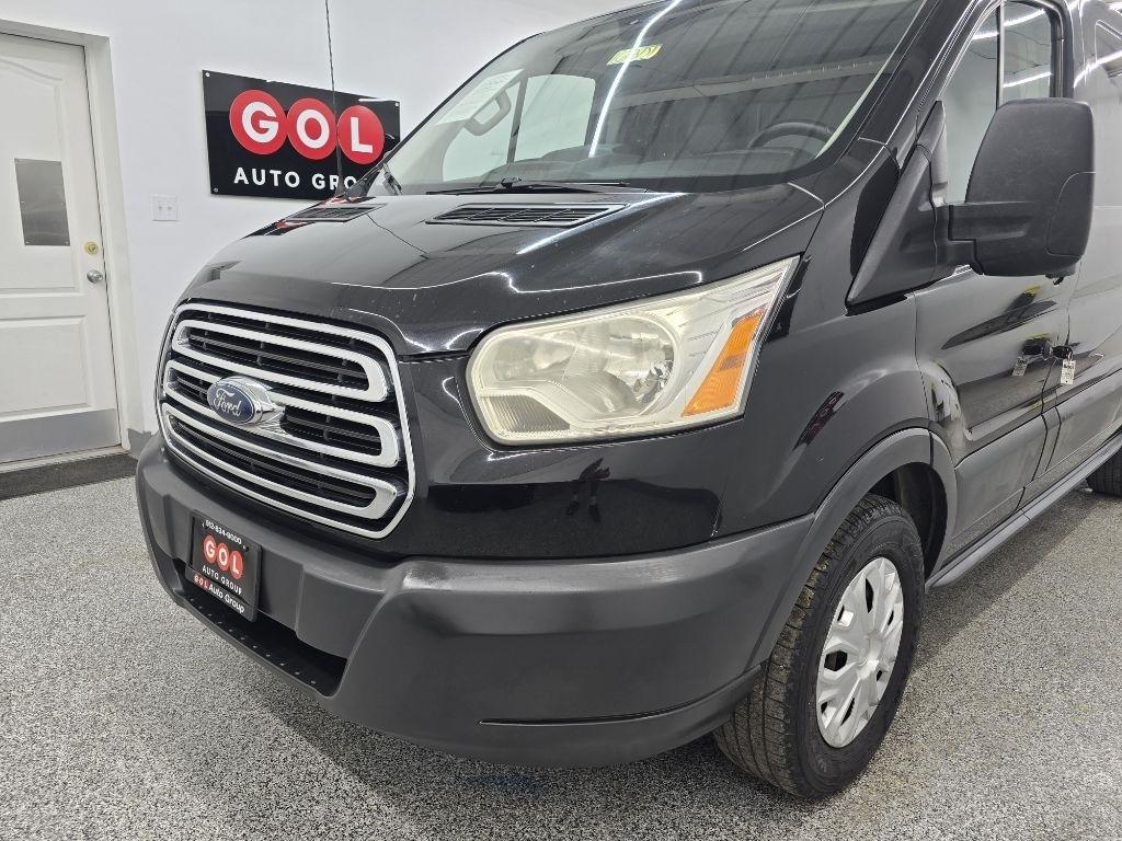 Ford Transit 150 Van Low Roof w/Sliding Pass. 130-in. WB 2015