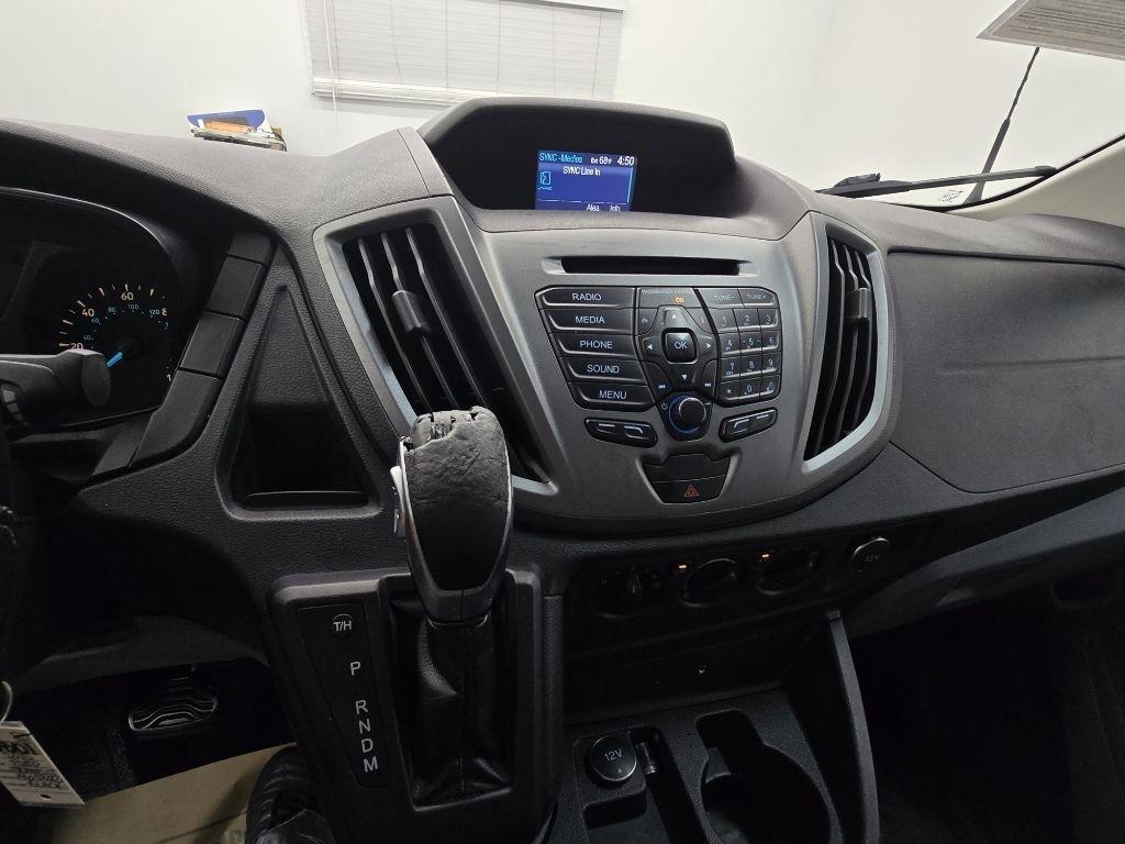 Ford Transit 150 Van Low Roof w/Sliding Pass. 130-in. WB 2015