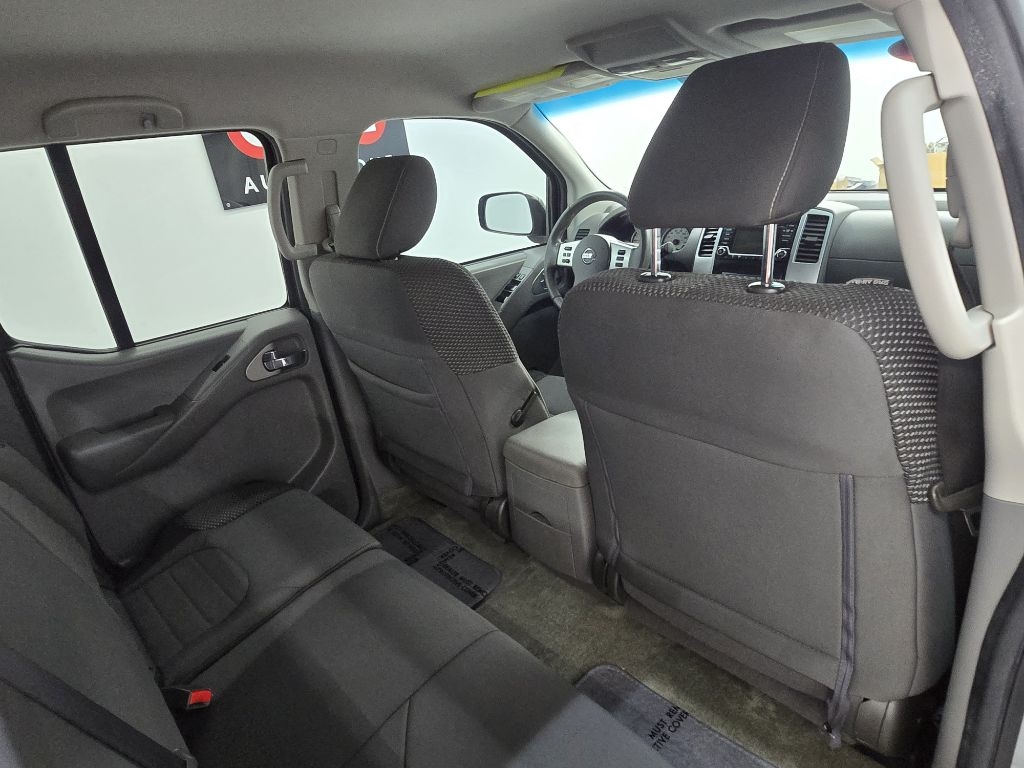 Nissan Frontier S Crew Cab 5AT 2WD 2017