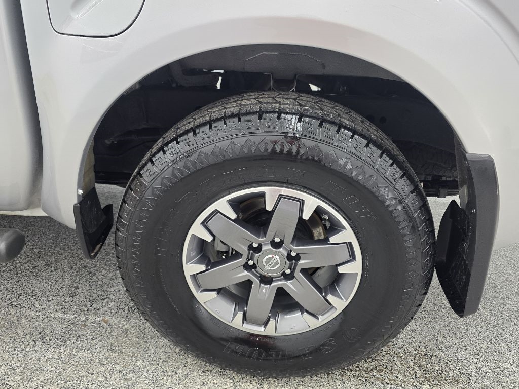 Nissan Frontier S Crew Cab 5AT 2WD 2017