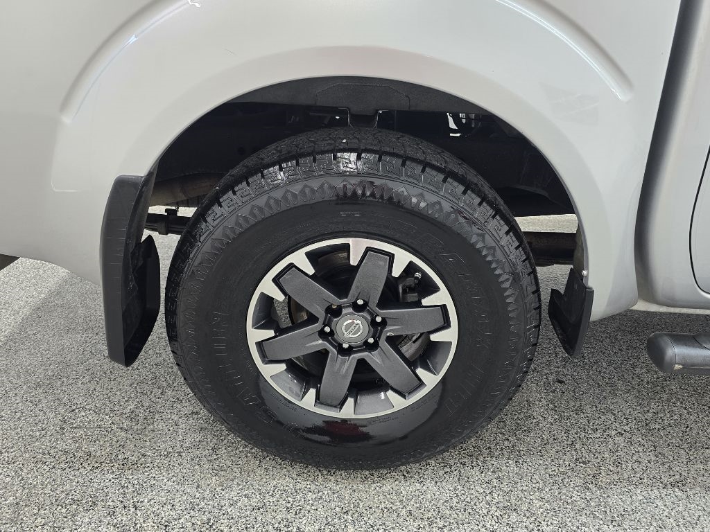 Nissan Frontier S Crew Cab 5AT 2WD 2017