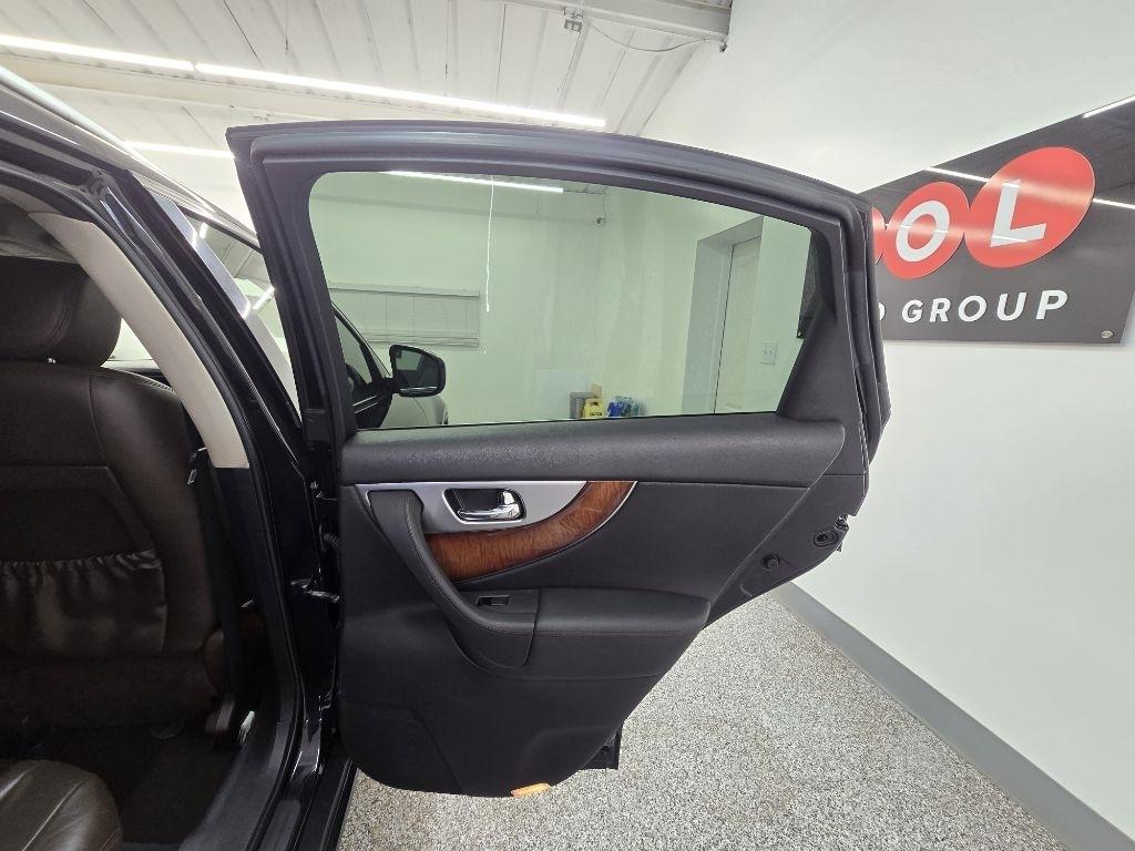 Infiniti FX FX35 2WD 2012