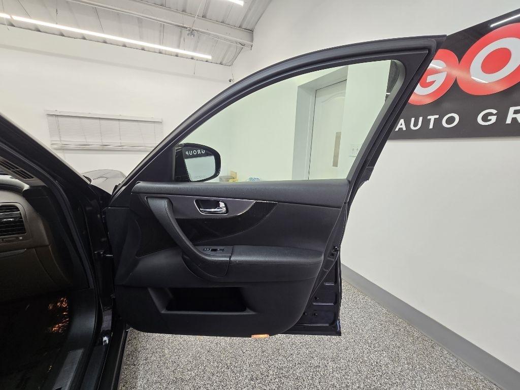 Infiniti FX FX35 2WD 2012