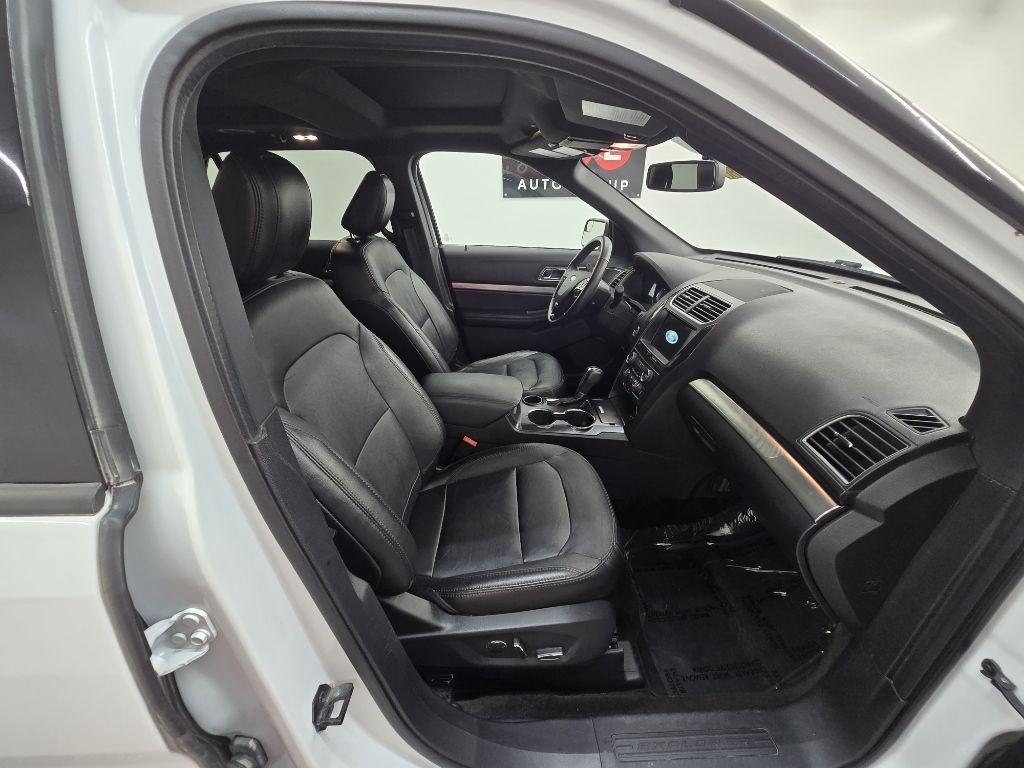 Ford Explorer XLT FWD 2018