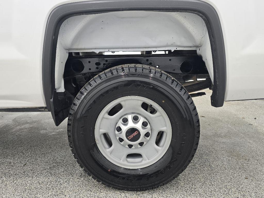 GMC Sierra 2500HD Base Crew Cab 4WD 2017