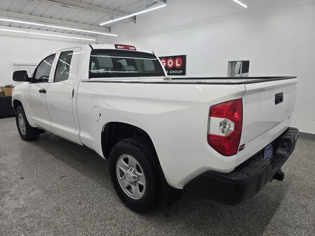 Toyota Tundra SR5 4.6L V8 Double Cab 2WD 2017