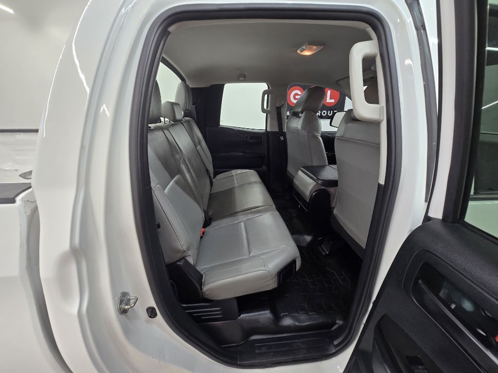 Toyota Tundra SR5 4.6L V8 Double Cab 2WD 2017