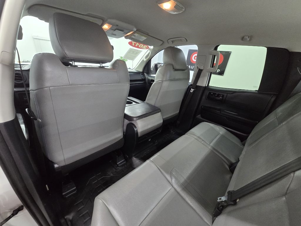 Toyota Tundra SR5 4.6L V8 Double Cab 2WD 2017