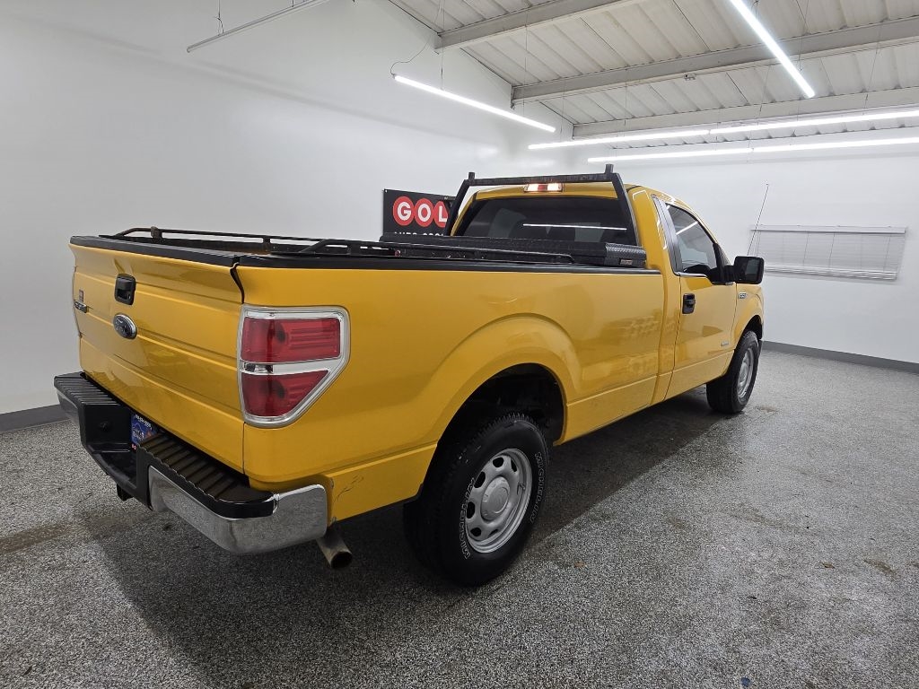 Ford F-150 XLT 8-ft. Bed 2WD 2012